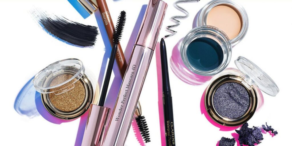 Mascara Wonder Perfect 4D Make-up Set von Clarins gewinnen